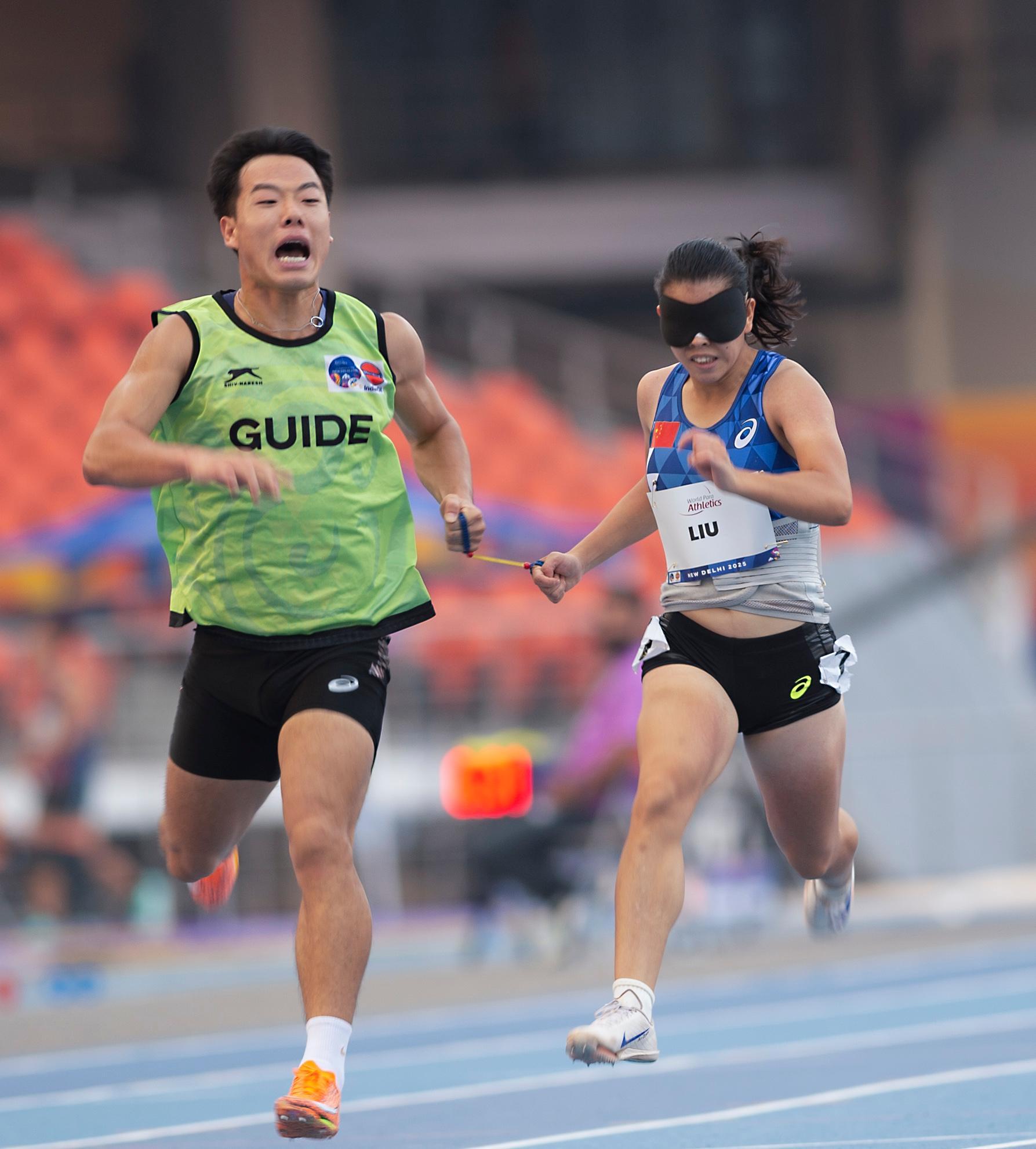 田径决赛震撼开打，巅峰对决引爆全场