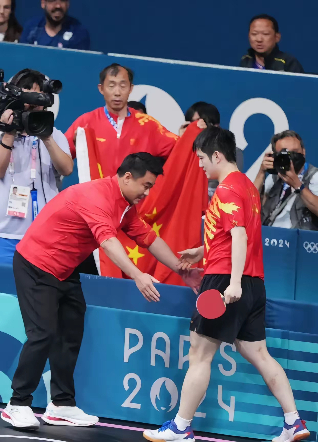 中国队翻盘德国队，王皓扛起全队