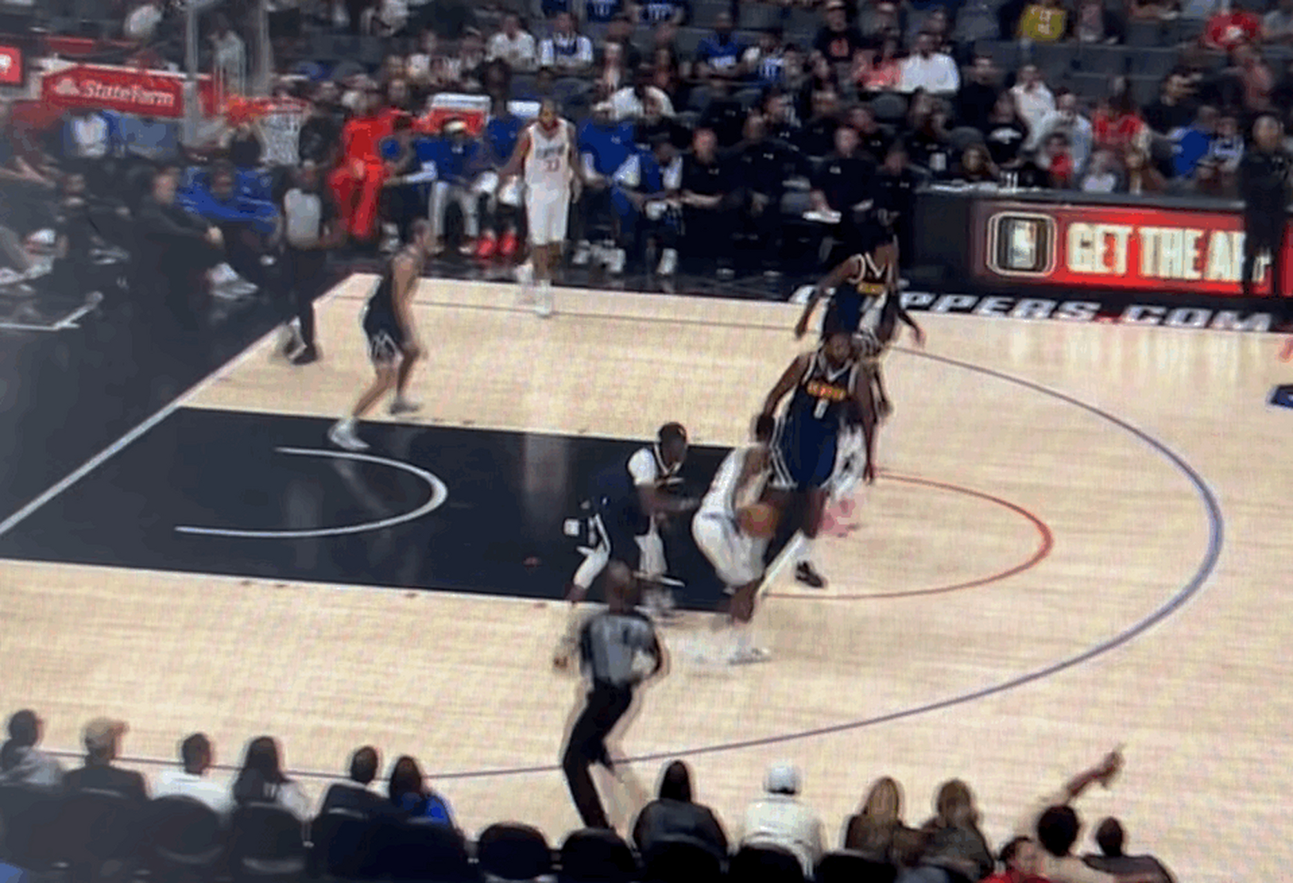 快船碾压江苏队，西亚卡姆状态火热