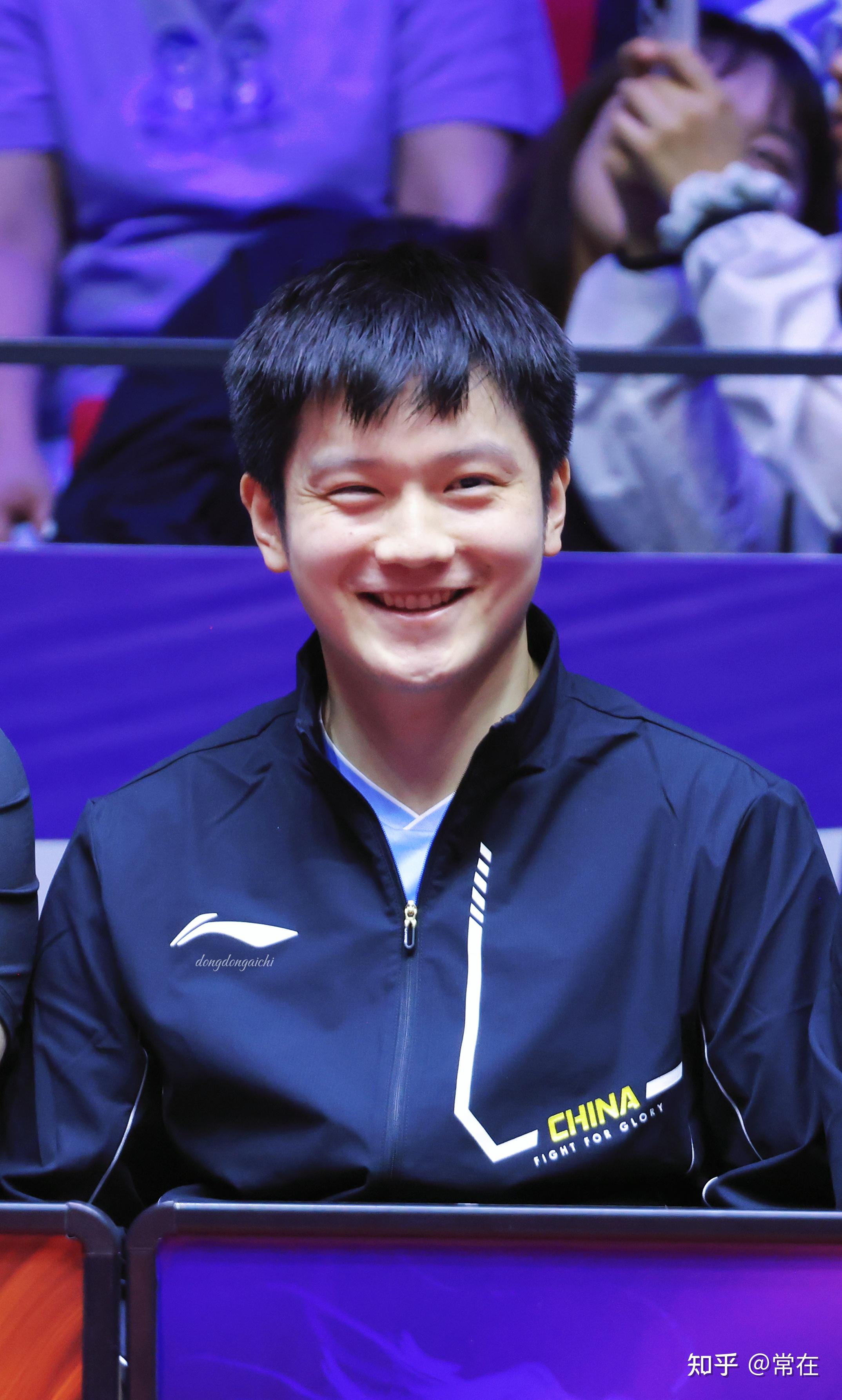 日本队轻取法国队，樊振东点燃赛场