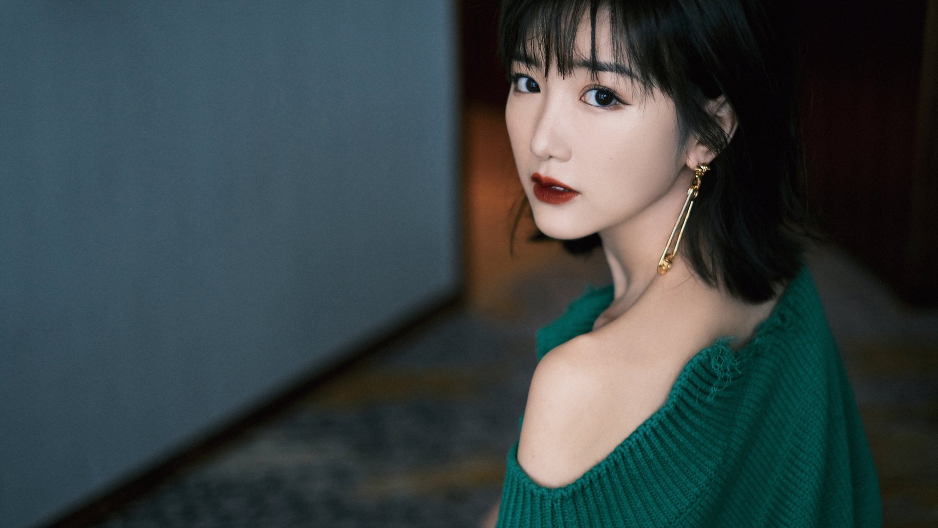 数据之王与胜利之神，当约基奇的三双在布伦森的决胜一击前黯然失色