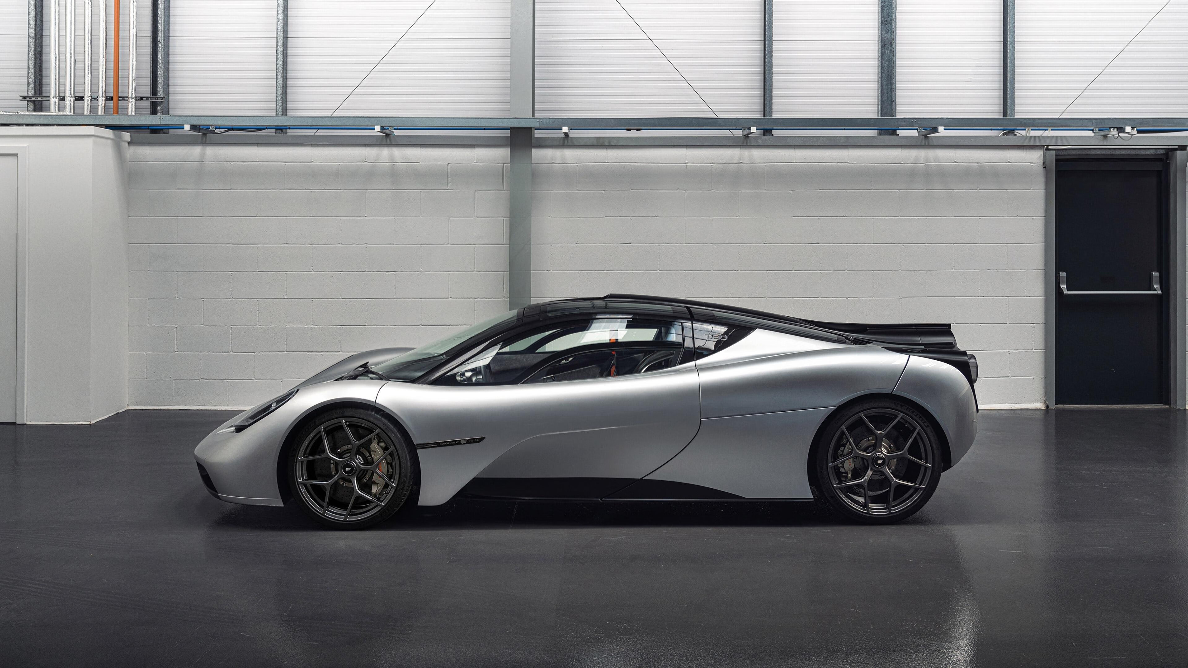 生涯仅此一夜，阿坎吉光芒撕裂格拉斯哥，尼日利亚迈出历史一步