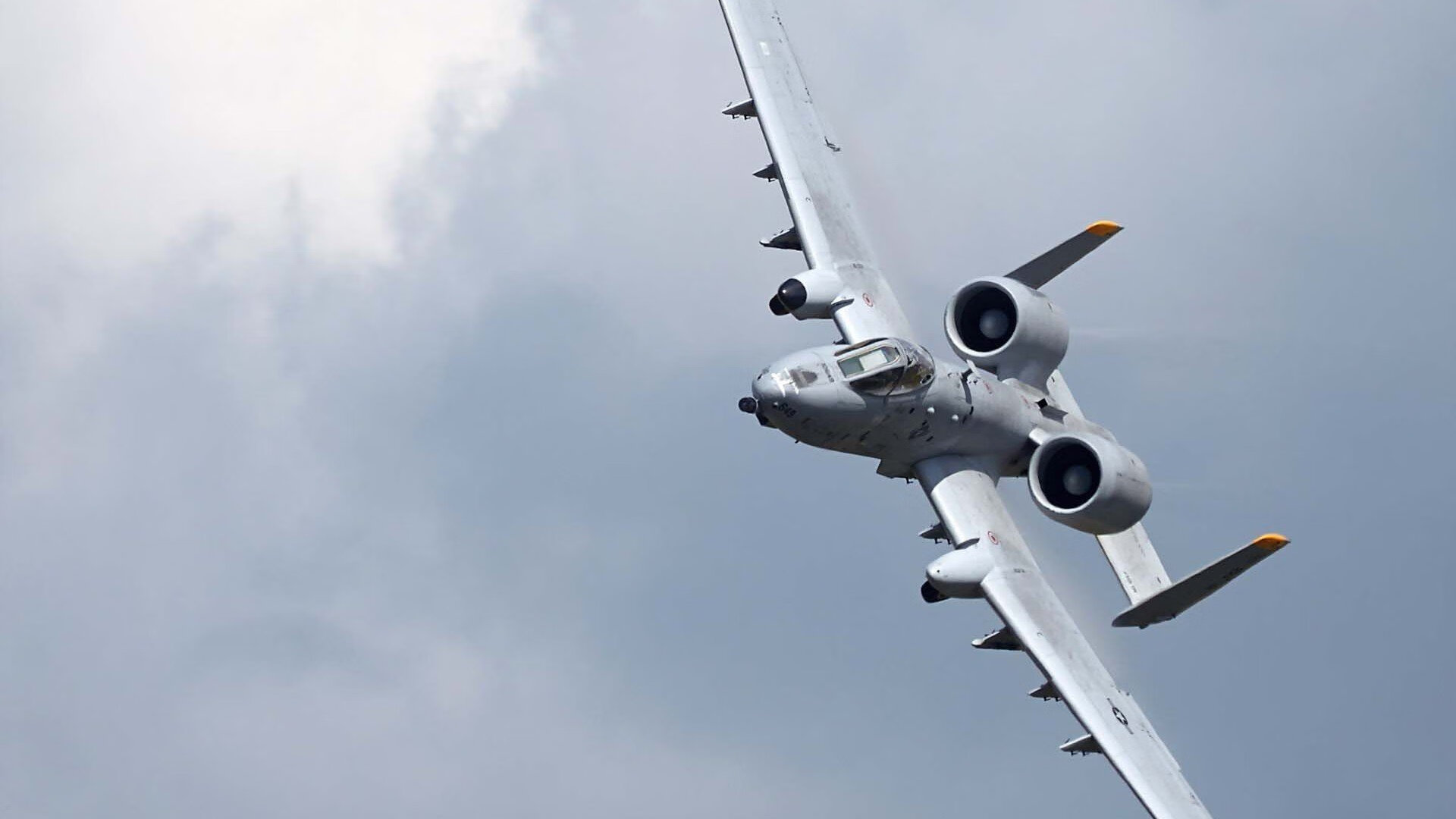 传奇的夜晚，当辽宁力克篮网，詹姆斯在欧冠半决赛接管比赛