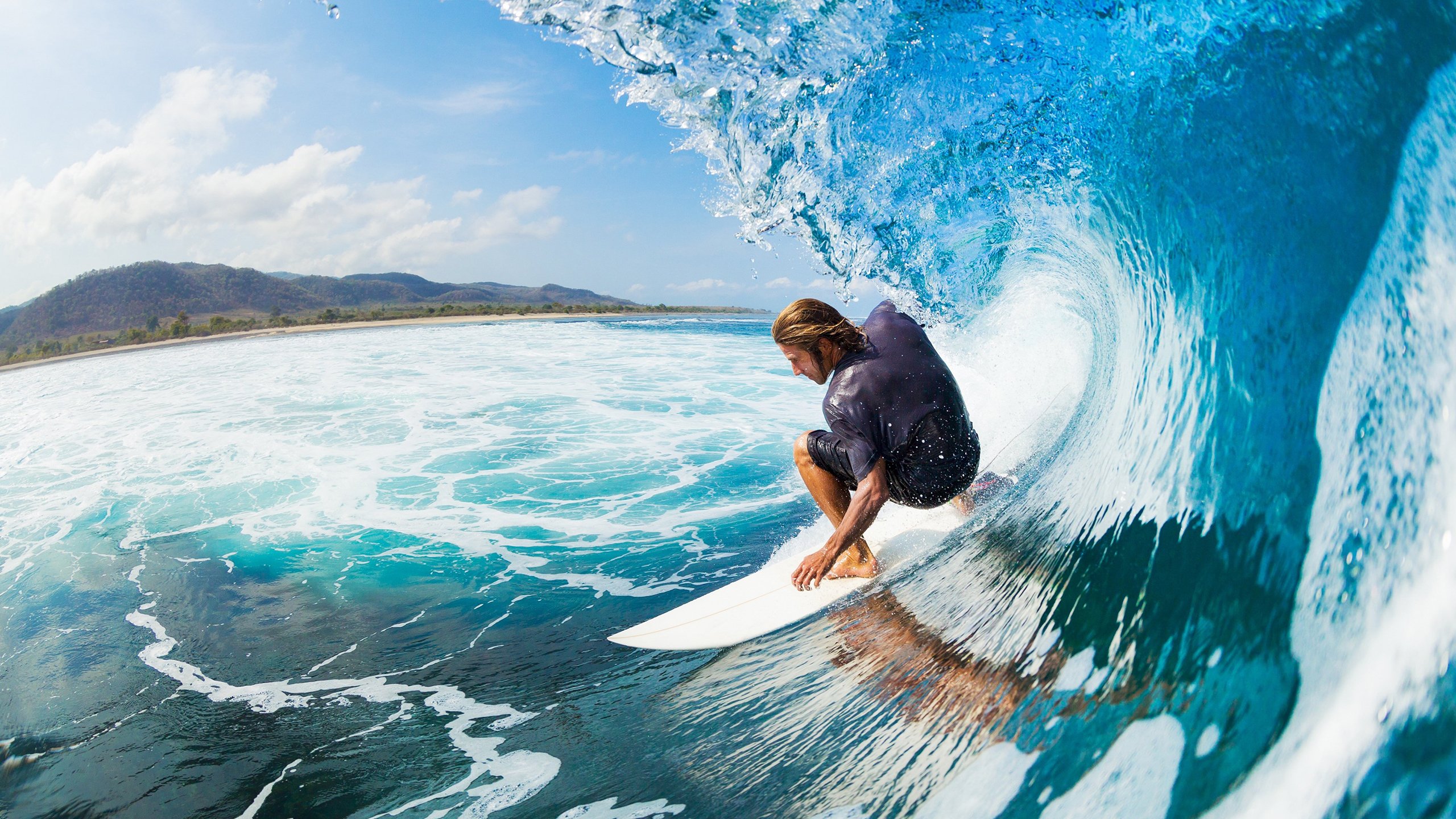 红色闪电撕裂蓝色天幕，拉什福德生涯之夜，曼联以爱尔兰火力全面压制那不勒斯