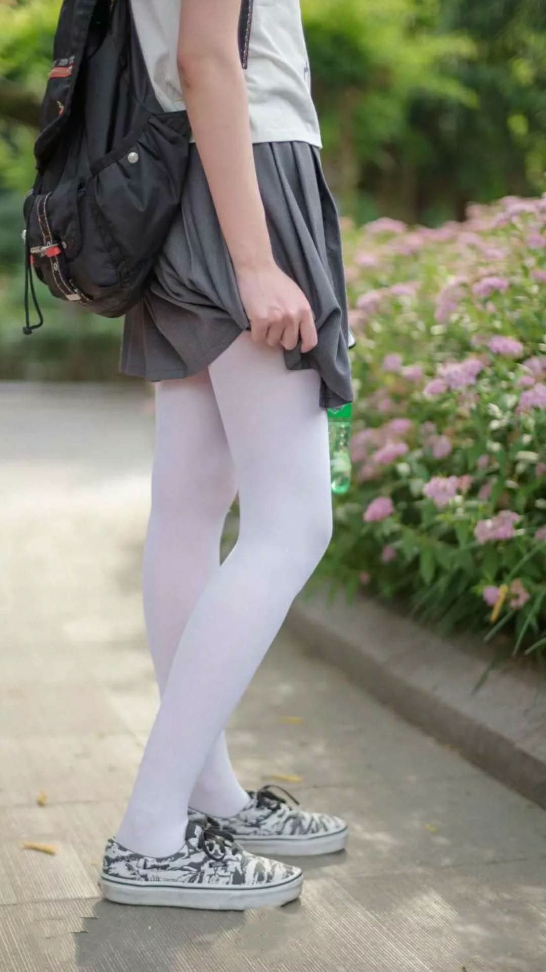 烽火狼烟之上,尘埃落定之前,乌兹别克斯坦的加冕,芬兰花海的凋零,以及加维那记穿破永恒的死角
